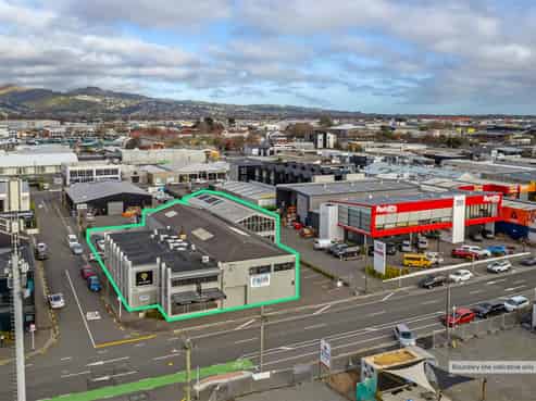 Versatile Industrial Space in the Four Avenues