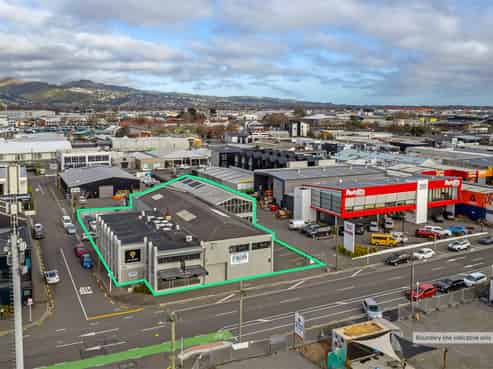 Versatile Industrial Space in the Four Avenues