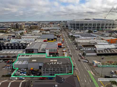 Versatile Industrial Space in the Four Avenues