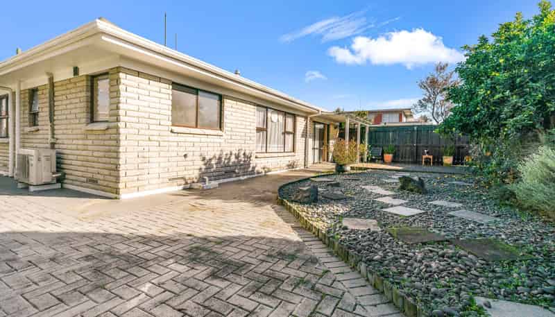 16A Grey Street, Glenholme