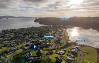 7 Joyce Harsant Place, Cooks Beach