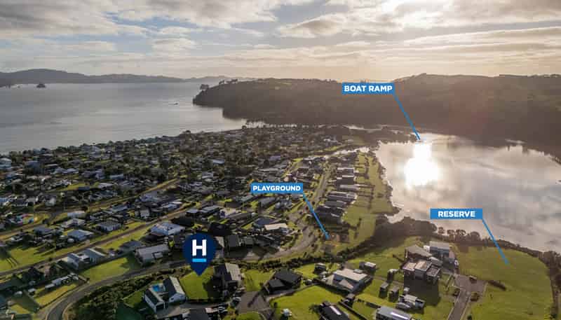 7 Joyce Harsant Place, Cooks Beach