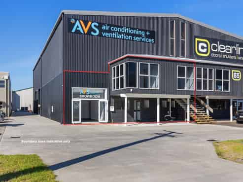 High profile Hull Road showroom/offices