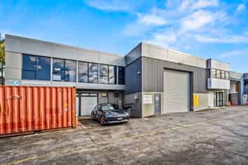 Road Front Industrial – Upside Awaits! 