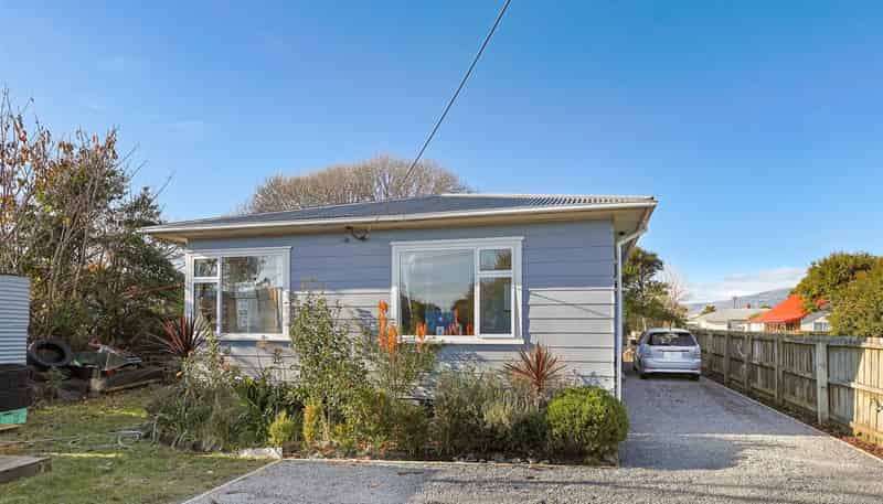 19 Russell Street, Westport