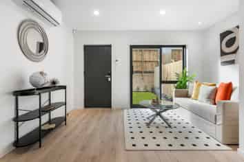 5/16 Reynella Drive, Massey