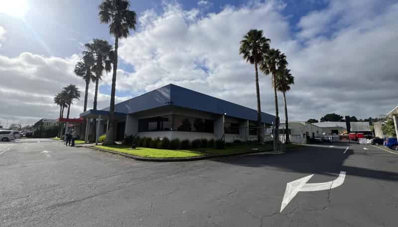 Ground/25 Springs Road, East Tamaki
