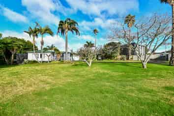 795 Te Atatu Road, Te Atatu Peninsula