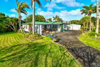 795 Te Atatu Road, Te Atatu Peninsula
