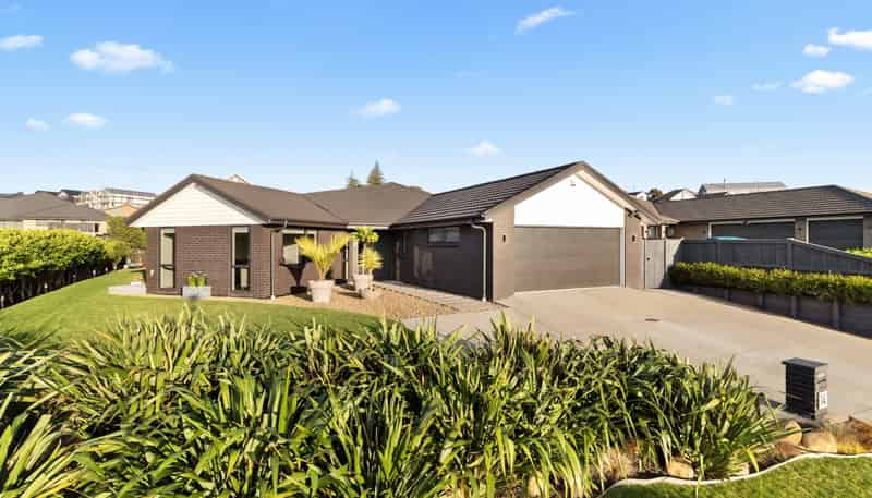 14 Catherine McLean Road, Pukekohe