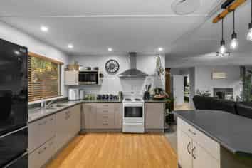 39A Gemstone Drive, Birchville