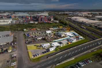 3,000m² High Exposure Yard | Workshop | Office