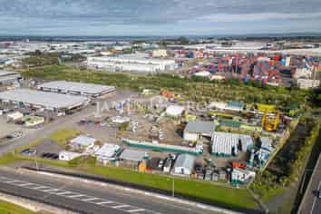 3,000m² High Exposure Yard | Workshop | Office