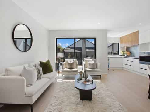 2,3,4,5/ 7 Tapu Road, Huapai