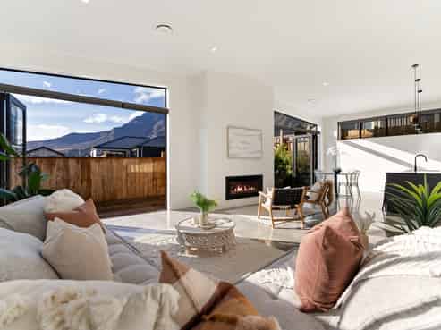 12 Till Street, Jacks Point