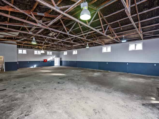 WELL-LOCATED NEW LYNN INDUSTRIAL WITH RARE YARD
