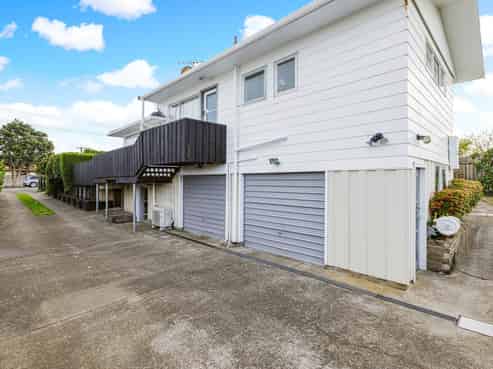49 Myers Road, Manurewa East