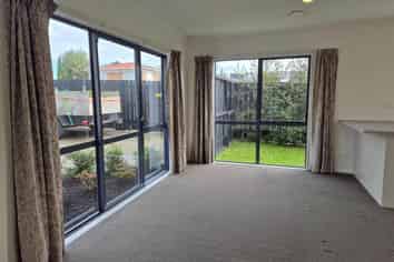 42A Beaumonts Way, Manurewa