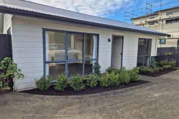 42A Beaumonts Way, Manurewa