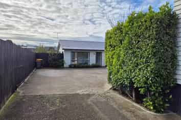 42A Beaumonts Way, Manurewa