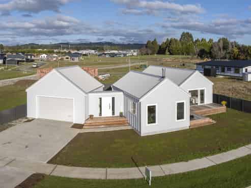 78 Tukare Loop, Te Anau