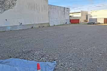 700M² STORAGE YARD DEPOT
