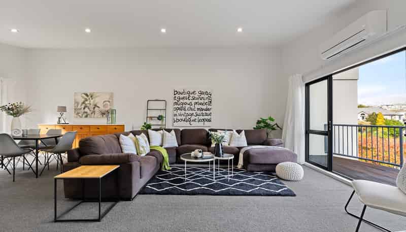 7 Joseph Banks Drive, Whitby