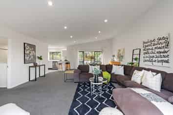 7 Joseph Banks Drive, Whitby
