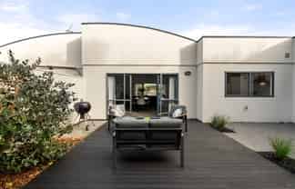 7 Joseph Banks Drive, Whitby