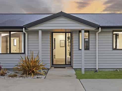 12 Hebbard Court, Albert Town