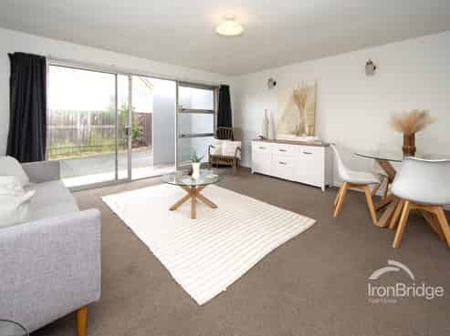 2/18 Hardy Street, New Brighton
