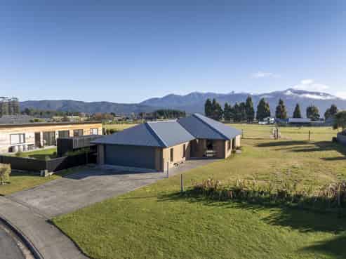 19 Orbell Crescent, Te Anau