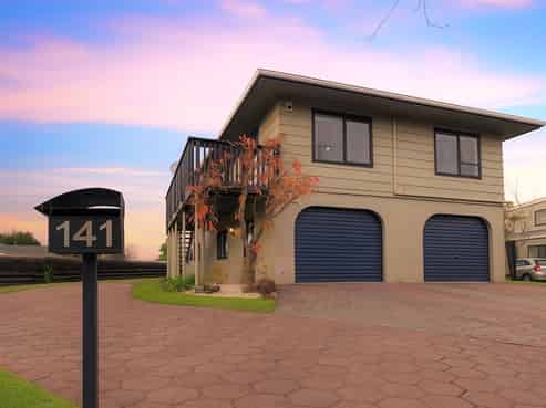 141 West Harbour Drive, West Harbour