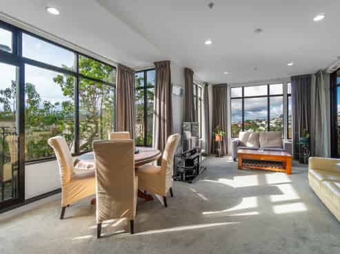 2F/38 James Cook Crescent, Remuera