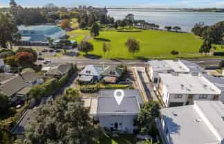 30C Eleventh Avenue, Avenues