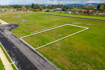 8 Ross Taylor Lane, Masterton