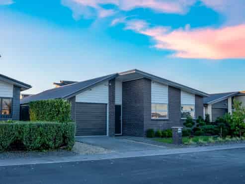 14 Capper Crescent, Chartwell