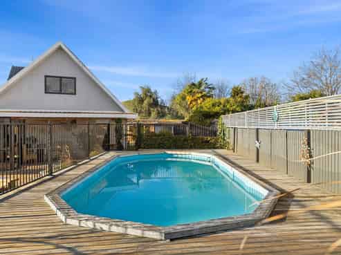 49 Pitfure Road, Wakefield