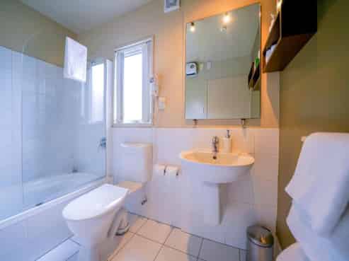 City Centre Location - Highly Maintained