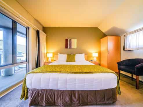 City Centre Location - Highly Maintained