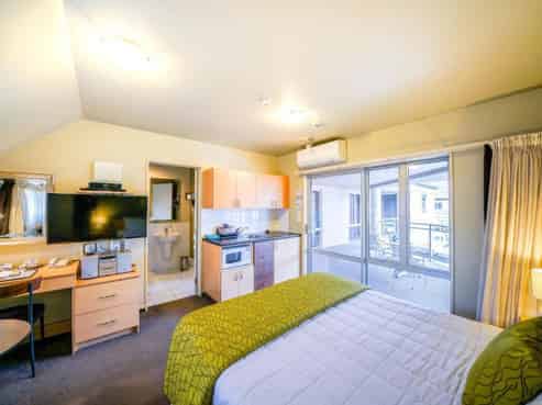 City Centre Location - Highly Maintained