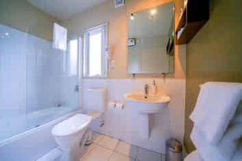 City Centre Location - Highly Maintained