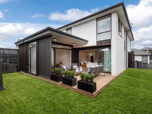 13 Inglewood Street, Waiotaiki Bay