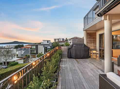 2 Brookfield Street, St Heliers