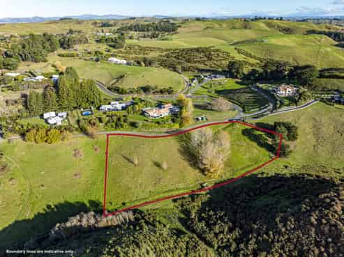 70 Pineleigh Drive, Poraiti