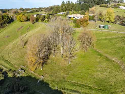 70 Pineleigh Drive, Poraiti