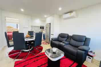 2/19 Calvert Avenue , Mangere