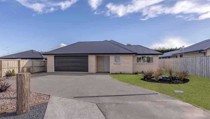 18 Cherry Avenue, Darfield