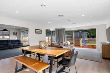 18 Cherry Avenue, Darfield