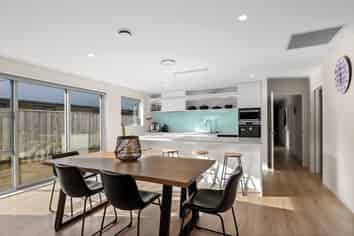 18 Cherry Avenue, Darfield